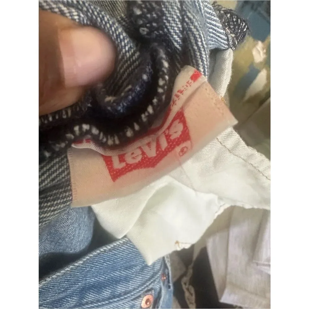 Levi's 501 Original Men's Button Fly Fit Jeans 28/30
